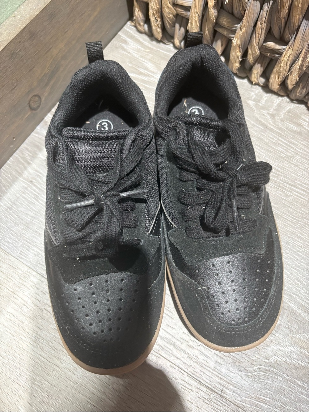 Kids Black Athletic Sneakers - Classic Lace-Up Comfort